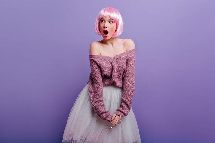 how to style a plastic wig with easy DIY tips for a natural, long-lasting finish