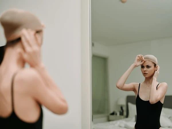 does hoda wear a wig - a closer look at the rumors with stylist reactions and photo evidence